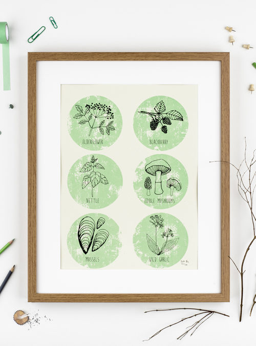 Art print featuring some plants you can foriage such as elderflower, blackberries, nettles, mushrooms, mussels, wild garlic.